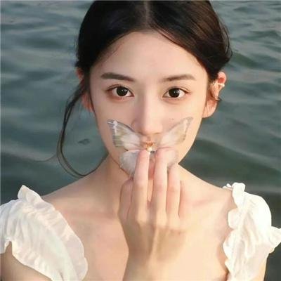 别扭合租房海报