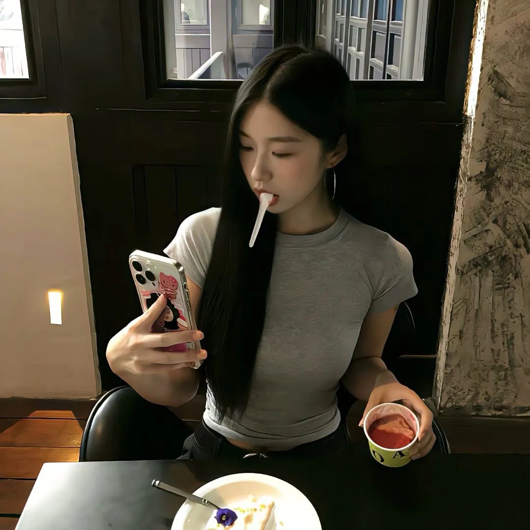 女浩克海报